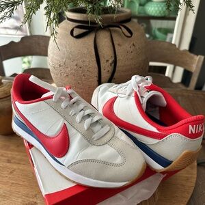 CUTE!!!! Nike Pacific White and Crimson Sneakers